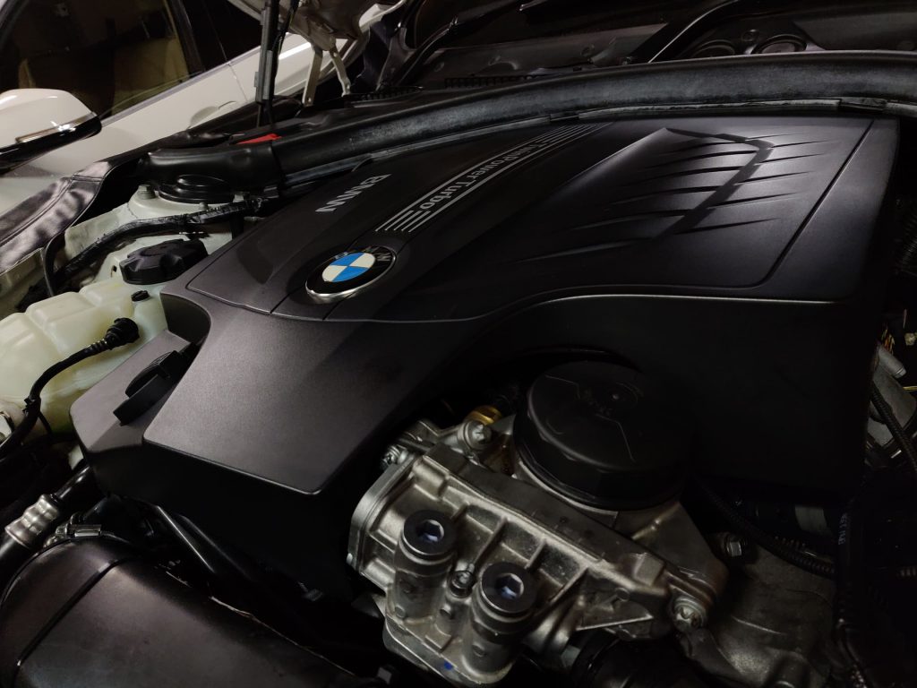 BMWの純正部品エアフィルターを購入する場合のメリットとデメリット